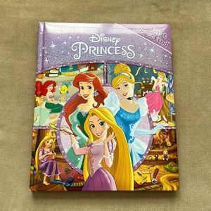 DISNEY PRINCESS BOOK